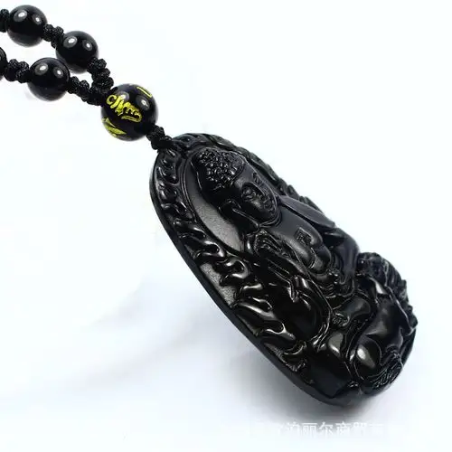 属羊的女性适合戴什么材质的饰品