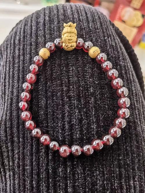 本命佛能放在床头吗 本命佛能放在床头吗