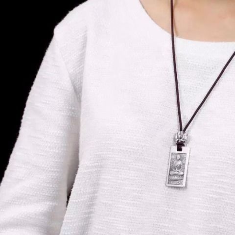 梦见自己戴的本命佛 梦见自己戴的本命佛