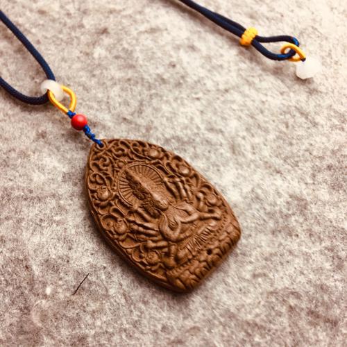 红色本命佛如何佩戴与选择