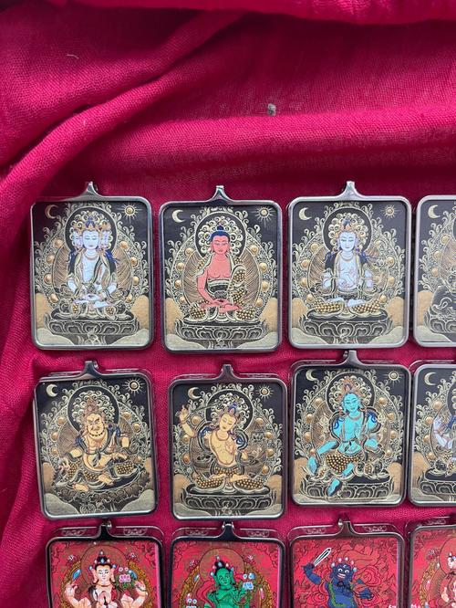 怎么供奉本命佛(供奉本命佛像好吗) 怎么供奉本命佛(供奉本命佛像好吗)