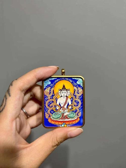 请的本命佛想重新换个怎么换(本命佛戴久是不是要换)