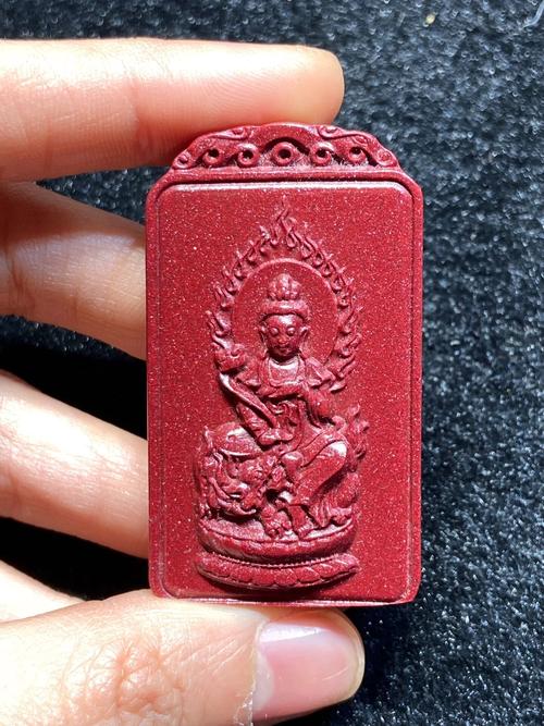 免费本命佛十二生肖（本命佛十二生肖本命佛猪）