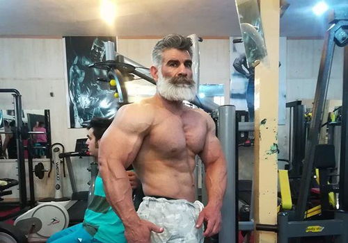 丙子日柱配偶 (丙子日柱配偶年龄)