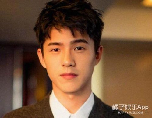 梦游雪地寻财迹，与已故父亲雪地同行