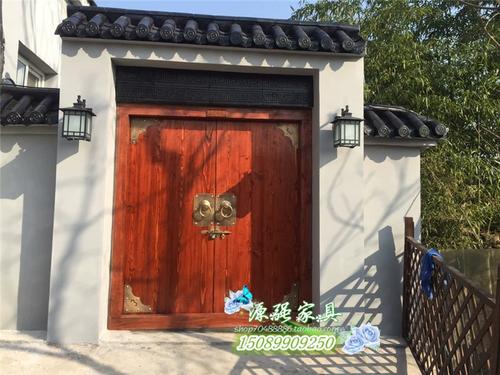 阴宅左侧青龙山短小