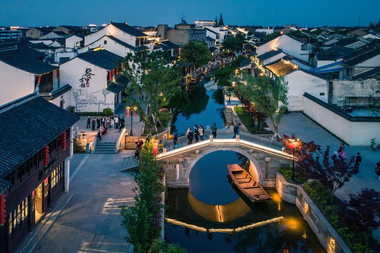 佩戴观音好呢还是本命佛好(佩戴观音和佛的寓意)