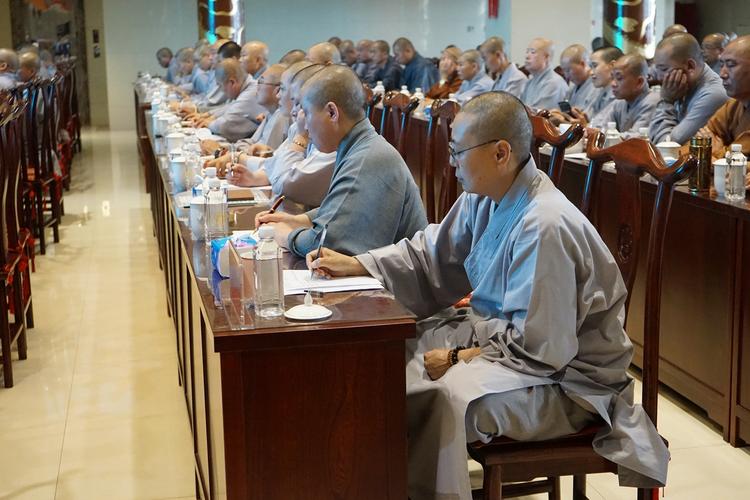 风水大忌房子建在坟地上风水