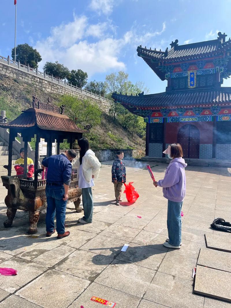 穿衣带帽风水禁忌 穿衣带帽风水禁忌