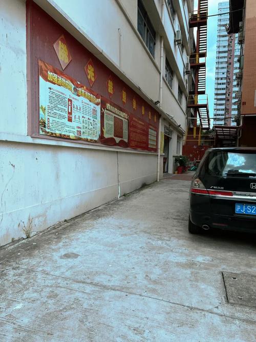 姓潘的女孩取一個有“hong”這個音的名字?中国 姓潘的女孩取一個有“hong”這個音的名字?中国