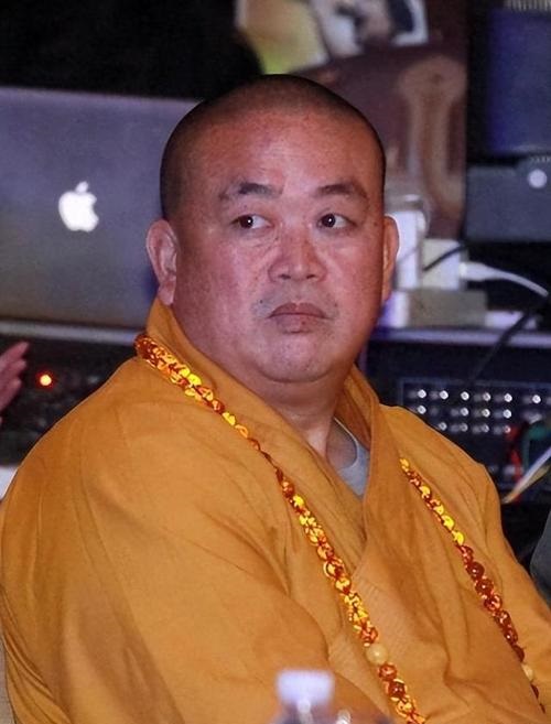 生肖本命佛-阿弥陀佛(阿弥陀佛本命佛的佩戴注意事项)