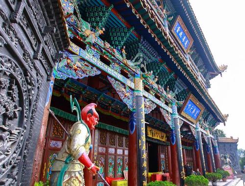 10月31日诞生石-红宝石