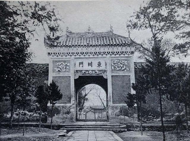 丙寅年生肖财运配对中哪些生肖组合可能会面临财务上的不稳定和波动