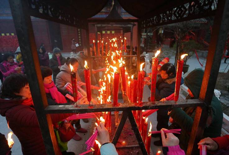 梦境中的车辆摩擦与争执，车辆刮擦细节解析及梦背后深意