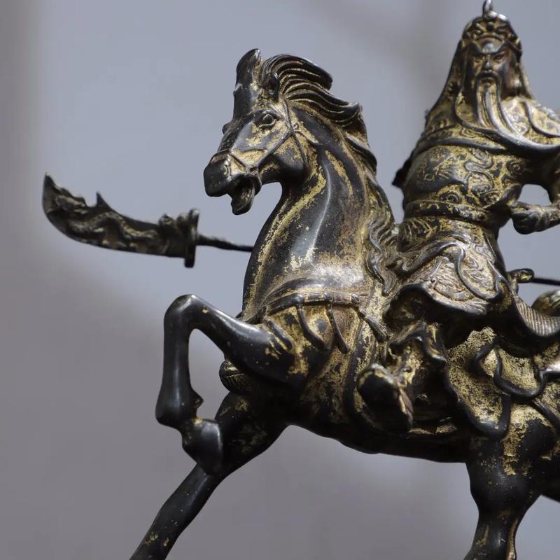 换新装:解锁 12 生肖的专属时尚密钥,焕彩新年! (换一种解锁的方法) 换新装:解锁 12 生肖的专属时尚密钥,焕彩新年! (换一种解锁的方法)