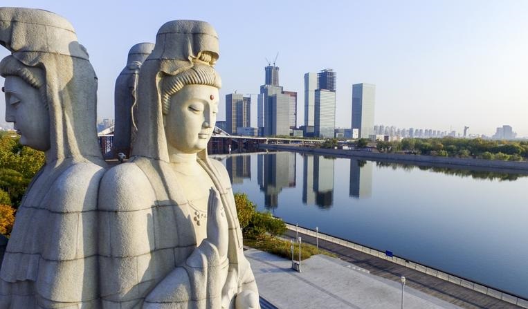 观音灵18728签恋爱期望不符的化解签解惑(如何面对观音灵18728签中的恋爱期望落空困扰)