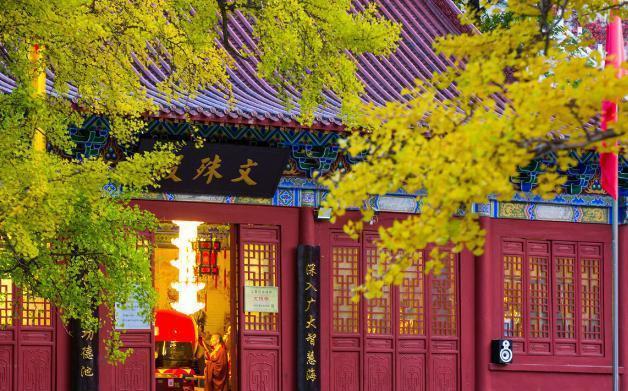 水瓶座喜欢傲慢的人吗 水瓶男喜欢的外貌类型