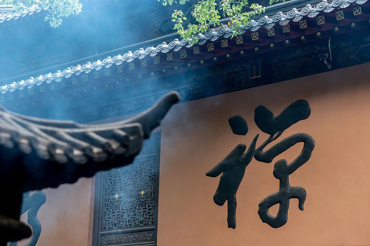 梦见同学聚会 梦见同学聚会吃饭是什么意思 梦见同学聚会 梦见同学聚会吃饭是什么意思