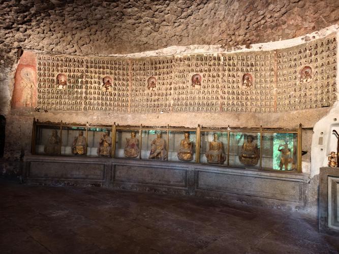 家里可以供奉菩萨吗(家里可以供奉佛祖吗)