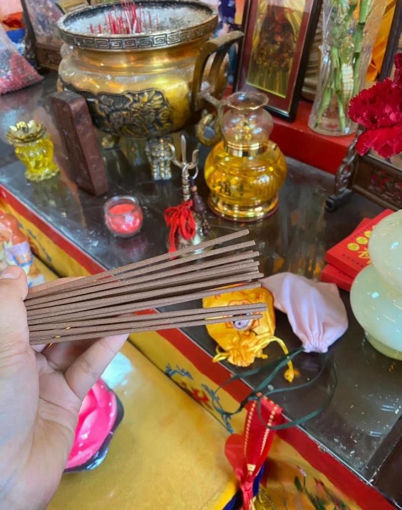 眼跳吉凶时刻表 眼跳征兆 眼跳吉凶时刻表 眼跳征兆