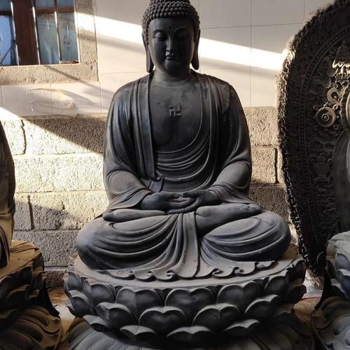 1979年属羊2025年运势及运程