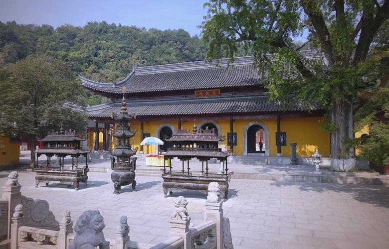 本命佛总掉是否会加剧牛年伴侣间的摩擦与矛盾(本命佛总掉意味着生肖牛在伴侣角色冲突中该如何应对) 本命佛总掉是否会加剧牛年伴侣间的摩擦与矛盾(本命佛总掉意味着生肖牛在伴侣角色冲突中该如何应对)