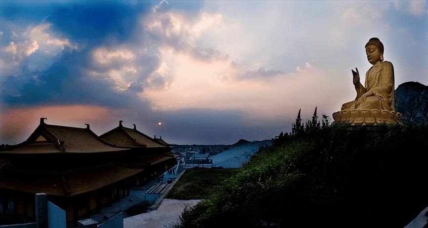 属狗的戴本命佛好吗(属狗的戴本命佛好吗女生)