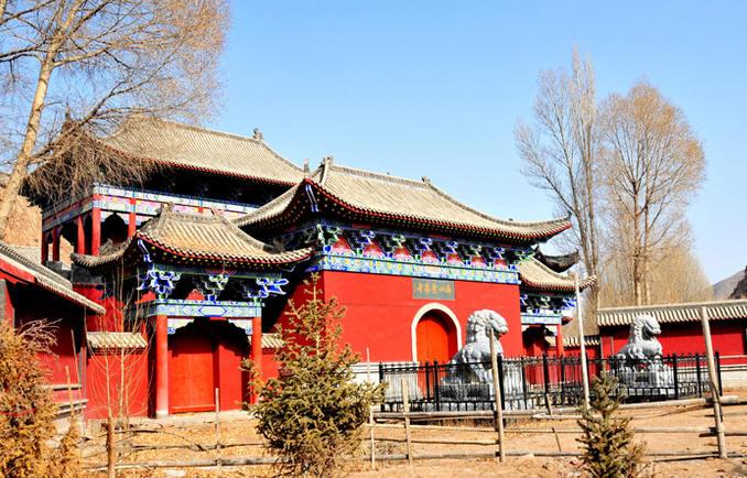 本命佛吊坠是什么意思(本命佛吊坠怎么穿绳) 本命佛吊坠是什么意思(本命佛吊坠怎么穿绳)