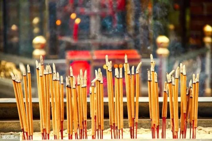 右脑与哪只手相连